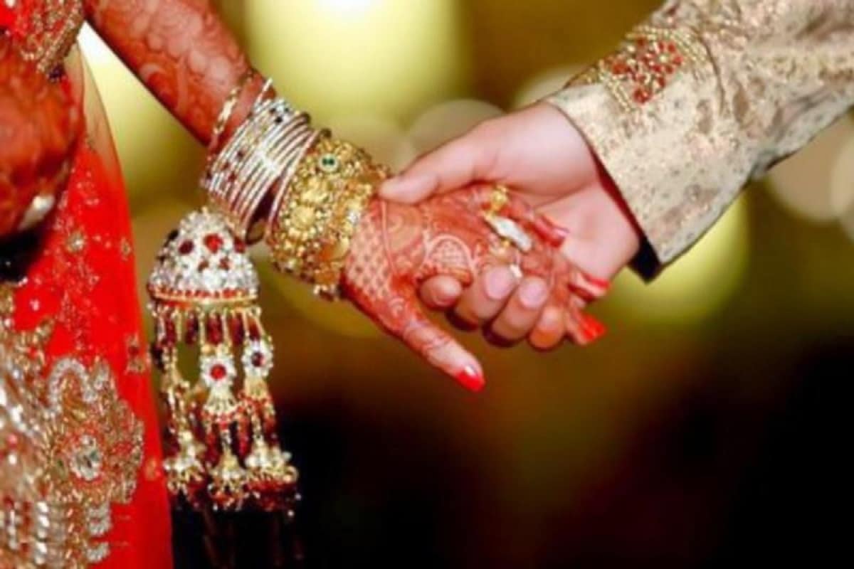 Pakistani politician proposes law making marriage mandatory at age 18