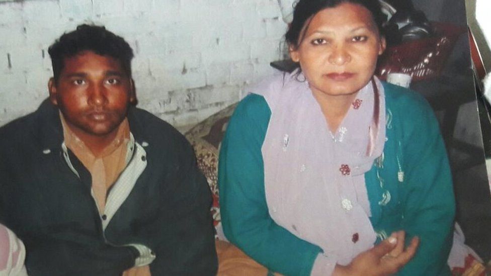 Pakistan overturns Christian couple's blasphemy death sentences