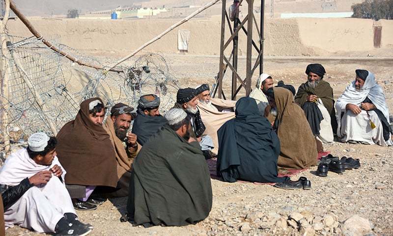 Afghan families flee fighting in former Taliban bastion of Kandahar